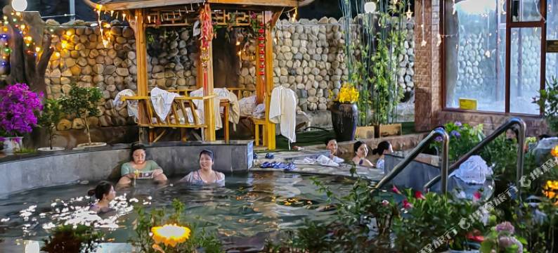 理县古尔沟诗曼温泉大酒店图片