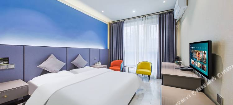 天悦假日酒店(濮阳汽车站店)图片