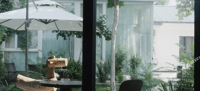 霍城叶之若庭民宿图片