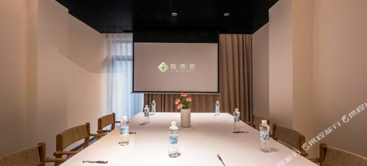 隆康里·Hot spring私汤设计师丨Dream度假美宿(九寨沟店)图片