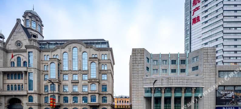 丽呈花盛酒店(哈尔滨中央大街防洪纪念塔店)图片