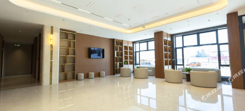 长白山北坡集散中心万信至格温泉酒店图片