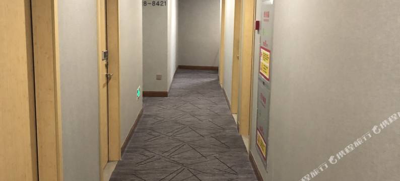 际庭酒店(上海胸科医院虹桥路地铁站店)图片
