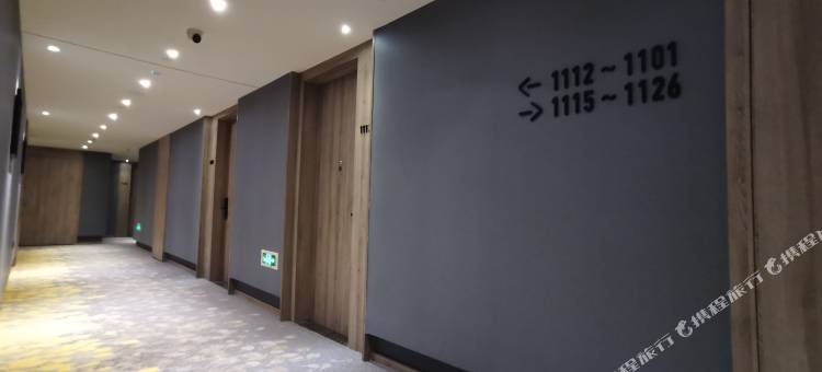 宁波老外滩绿地中心亚朵酒店图片