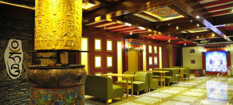 拉萨若初见梨花驿站图片