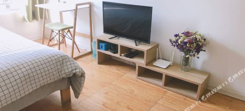 临沂南坊上海街万达影城楼上日式一居室公寓图片