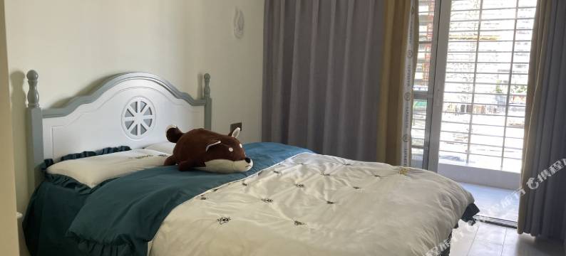 鹿百万吖公寓(和靖路1号分店)图片