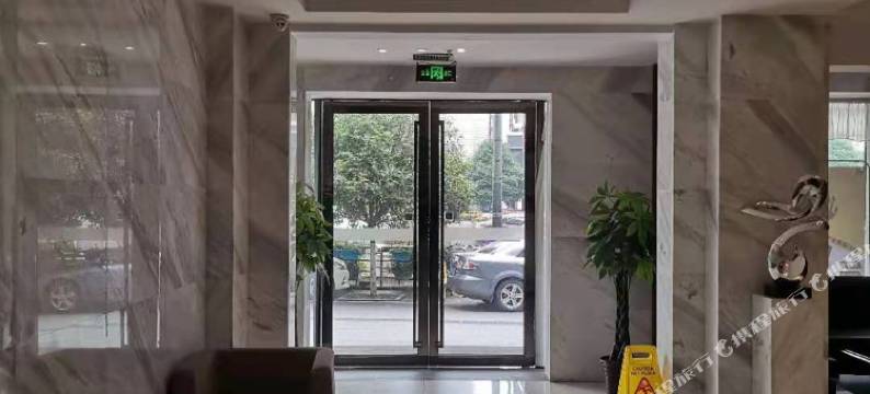 城中快捷酒店(长沙湘雅附二袁家岭地铁站店)图片