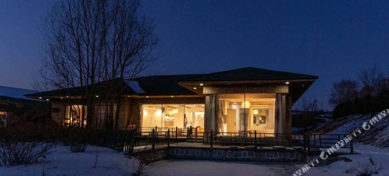 半山居雪山民宿图片