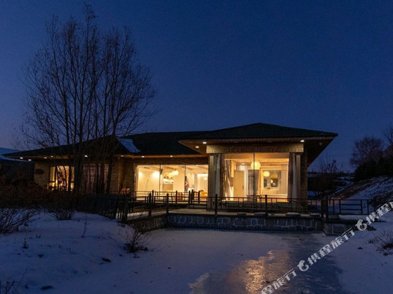 半山居雪山民宿