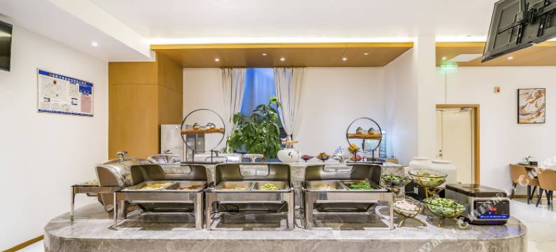 洛阳华晶银河湾酒店(天鹅湖伊河湿地游园店)图片