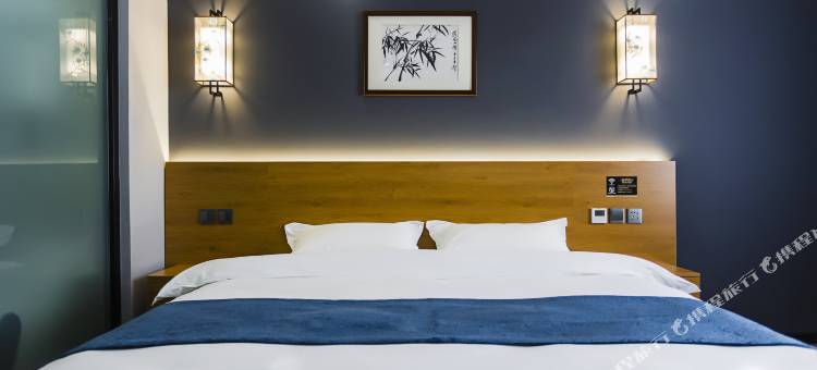 青衣印象假日酒店(青神客运站青衣广场店)图片