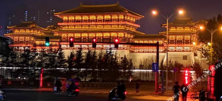 如家UP华驿精选酒店(洛阳火车站店)图片