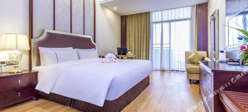 云阳铭雨龙缸假日大酒店图片