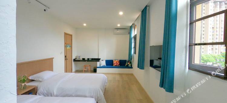 逐风概念酒店(保山高铁站店)图片