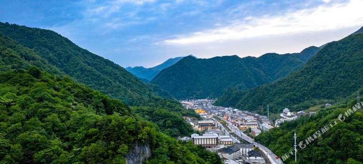 神农架隐阅民宿(大九湖坪阡古镇店)图片