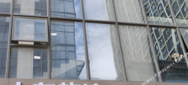 人在旅途私影酒店(昆明高铁南站店)图片