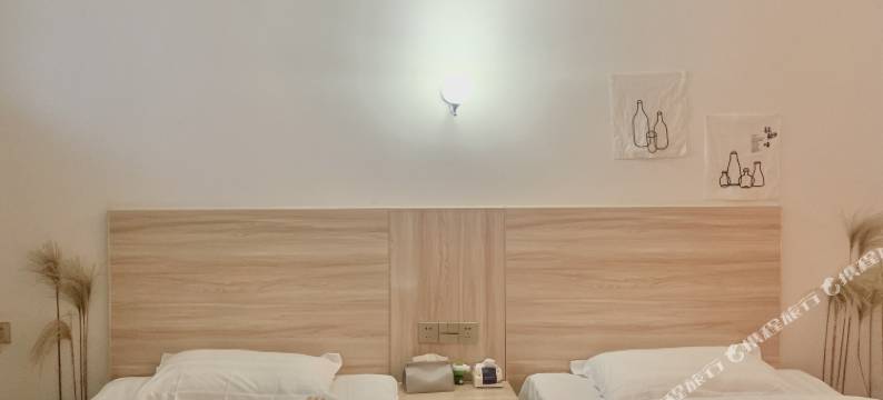 自由报舍民宿图片