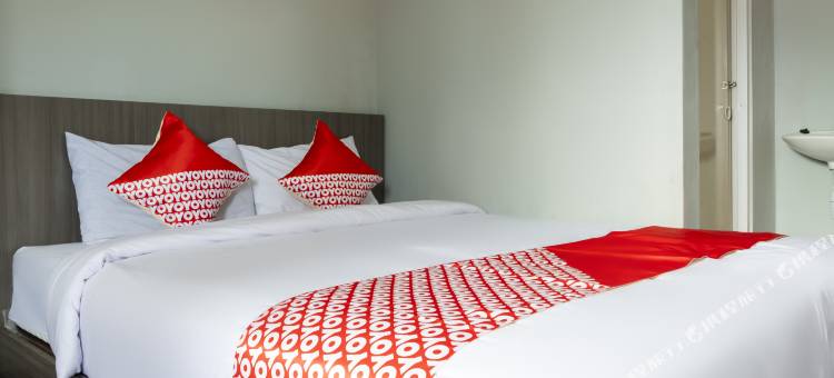 Hotel O 安加斯旺吉伊斯兰Kost Auto酒店(Hotel O Kost Auto Syariah Anggaswangi)图片