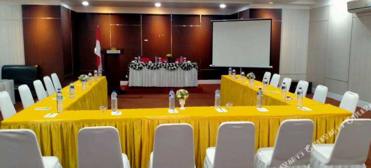 HOTEL DENPASAR MAKASSAR图片