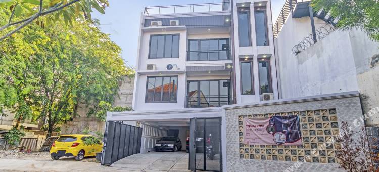 首都O 93068 D双子之家清真(D Twinz House Syariah Redpartner)图片