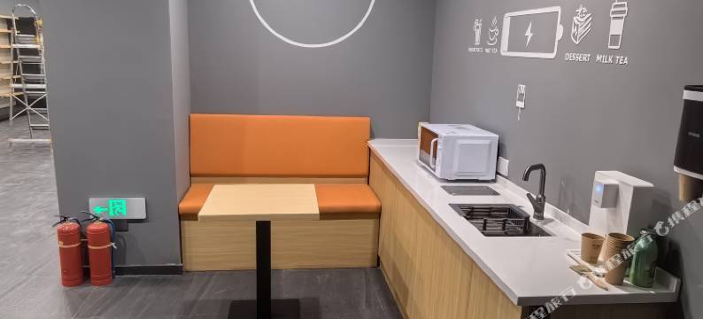 须尽欢青年旅舍(大同古城火车站店)图片