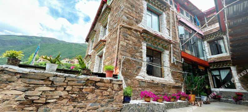 马尔康云上嘉绒民宿图片