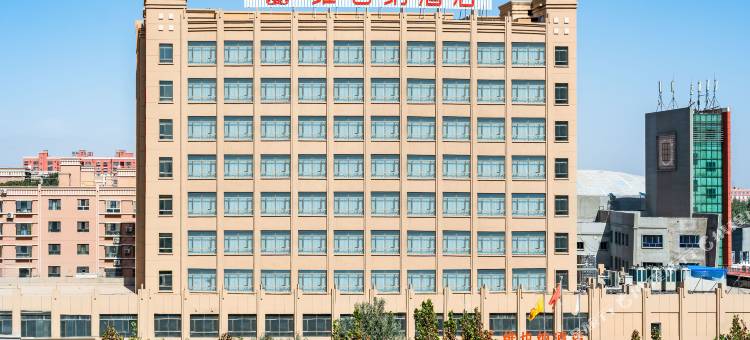 维也纳酒店(巴楚世纪大道店)图片