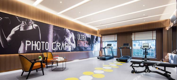 宜必思尚品酒店(三亚湾凤凰机场店)图片