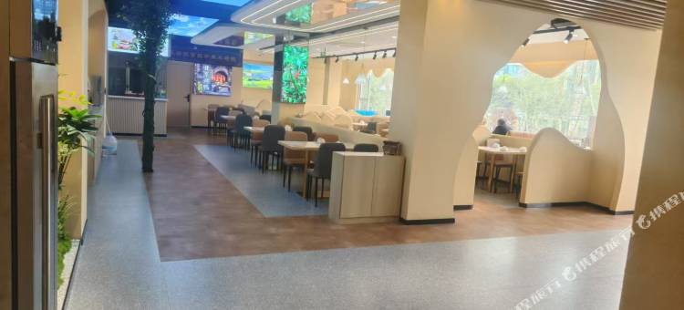 逸米酒店(武汉黄鹤楼复兴路地铁站店)图片