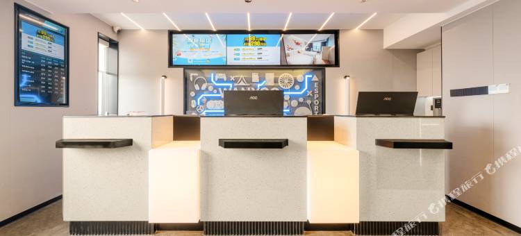 网鱼电竞酒店(成都东站川师大店)图片