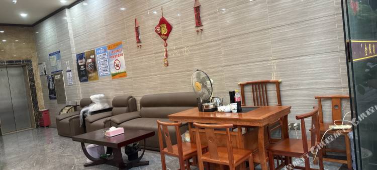 佛山金假期商务酒店(顺联广场锦龙地铁站店)图片