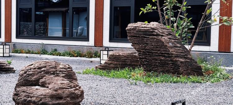 桓仁久居安澜温泉酒店图片