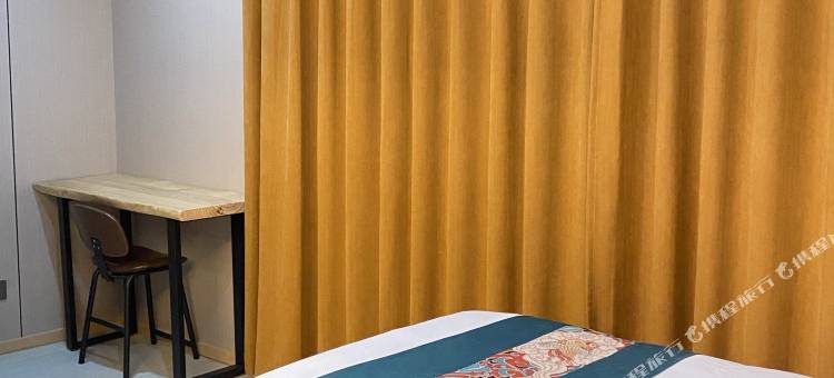 杂多扎西仓酒店图片