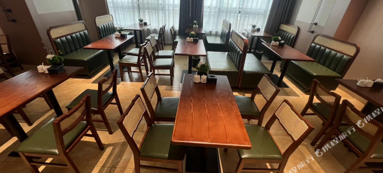 艺龙玺程国际酒店(郑州二七万达第二人民医院地铁站店)图片