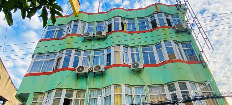 OYO永嘉深河商务宾馆图片