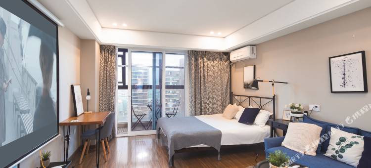 宜佳精品影院公寓(南京南站店)图片