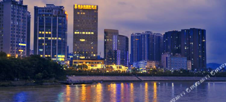 维也纳国际酒店(张家界天门山店)图片