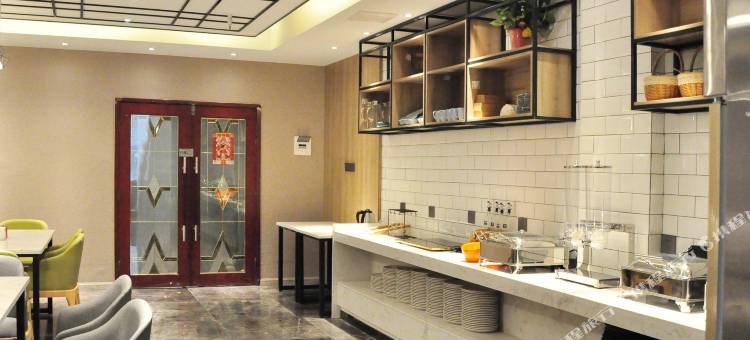 麓元酒店(湘乡火车站店)图片