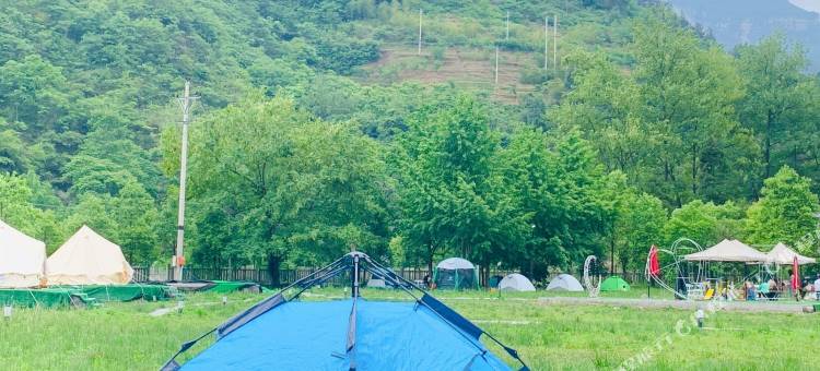 金佛山金水湾露营基地图片