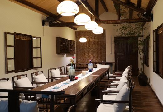 Guanshan Shiwai Chayuan Inn Hotel Overview