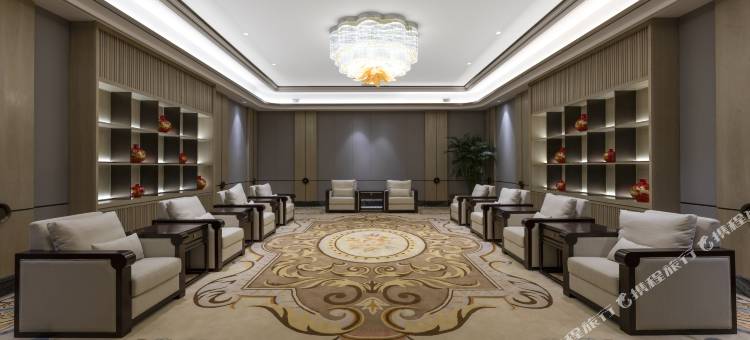 杭州艺尚雷迪森广场酒店(临平南高铁站店)图片