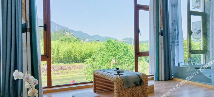 龙井峡漂流尤隐呆住图片