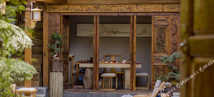 世外·唐卡主题客栈(束河古镇店)图片