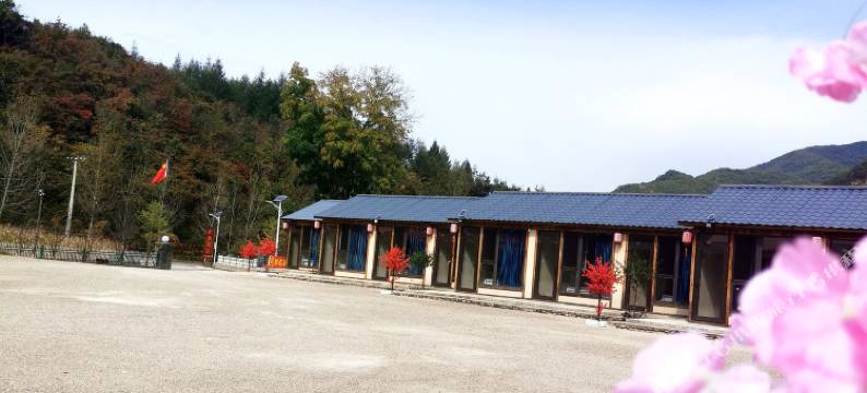 本溪县金湖农家院图片