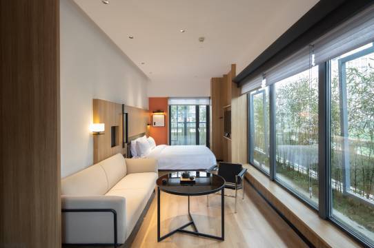 SFEEL设计师酒店(成都一品天下茶店子地铁站店)图片