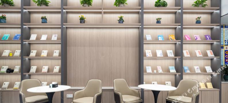 途派雅酒店(荆州松滋市白云路广银翡翠城店)图片