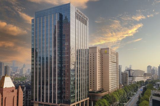 周边车程约10分钟内聚集武广购物中心,万松园美食街,花