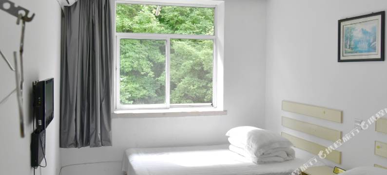 红河谷漂流龙回首山庄特色民宿(双长线分店)图片