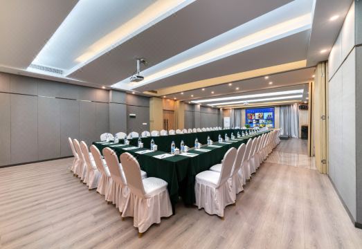 Hangzhou Holiday Star Hotel (Joy City Store) Hotel Overview